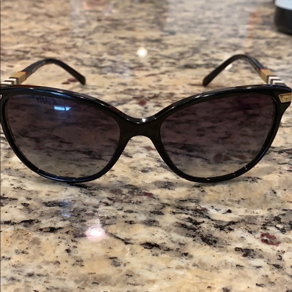 Burberry sunglasses